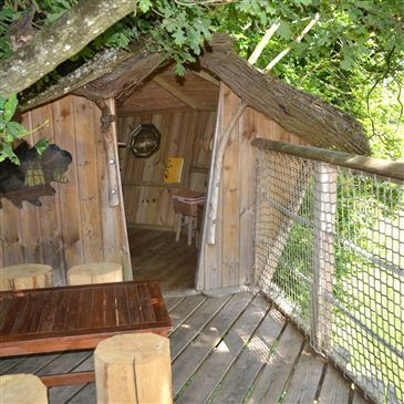 Nuit en Cabane Perchée près de Laval