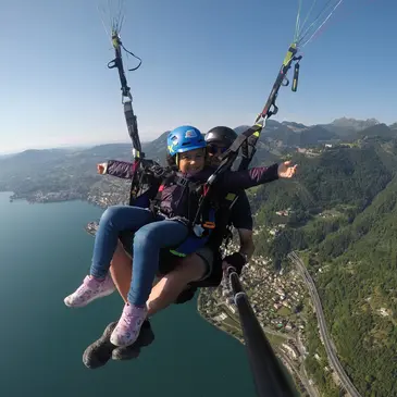 Baptême en Parapente à Montreux - Survol du Lac Léman