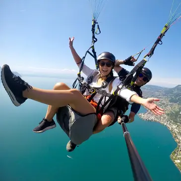 Baptême en Parapente à Montreux - Survol du Lac Léman