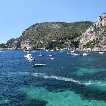 Location de Bateau à Villefranche-sur-Mer