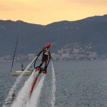 Initiation au Flyboard à Porticcio