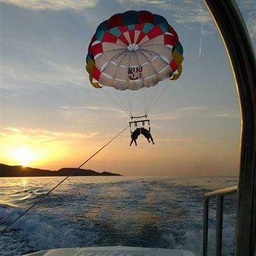 Parachute Ascensionnel à Saint-Florent