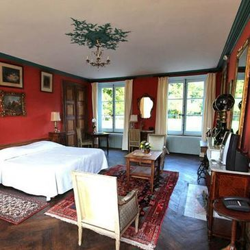 Nuit au Château d'Island près d'Auxerre