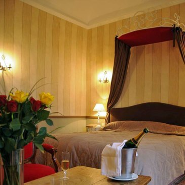 Week-end Romantique au Château d'Ayres dans les Cévennes