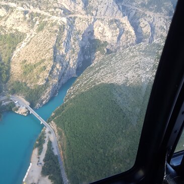 Baptême en Hélicoptère à Manosque - Survol du Verdon