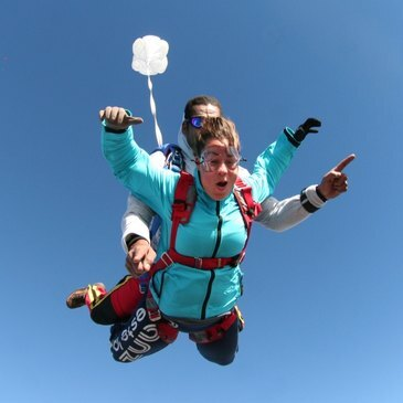 Saut en Parachute Tandem près de Lyon