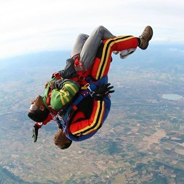 Saut en Parachute Tandem près de Lyon