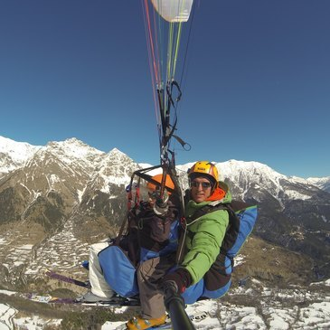 Baptême en Parapente à Risoul en Hiver
