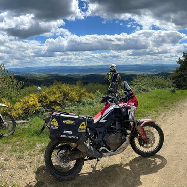 Randonnée en Moto Trail près de Bergerac