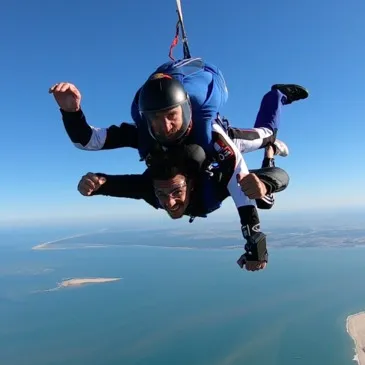Saut en Parachute Tandem sur la plage à Soulac-sur-Mer