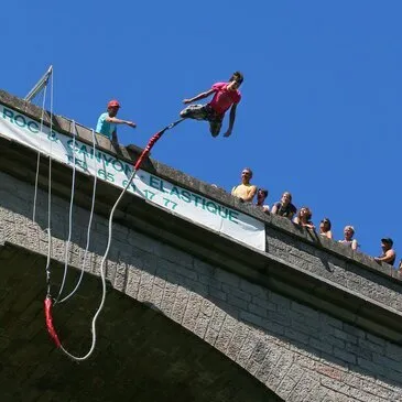 Saut à l’Élastique au Pont d'Alzon dans les Cévennes