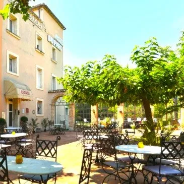 Week-end en Amoureux près d'Avignon