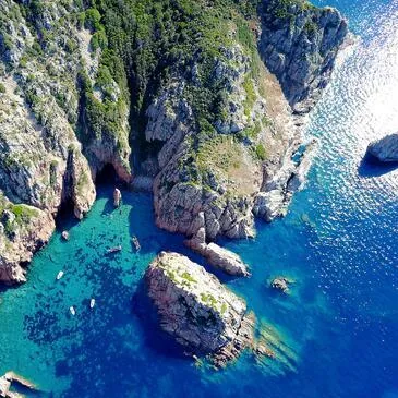 Balade en Bateau dans les Calanques de Piana