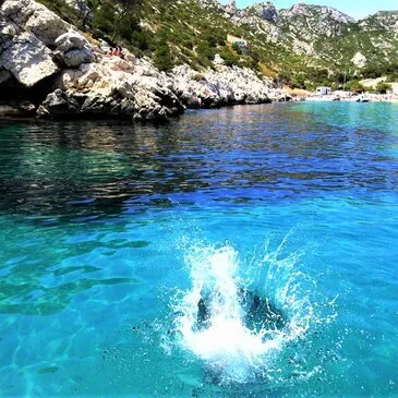 Balade en Bateau Privatisé dans les Calanques à Cassis