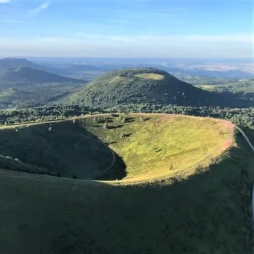 Vol en Montgolfière - Survol des Volcans d'Auvergne