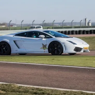 Pilotage pour Enfant en Lamborghini Gallardo à Nantes