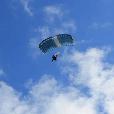 Saut d'Initiation en Parachute à Bouloc-en-Quercy