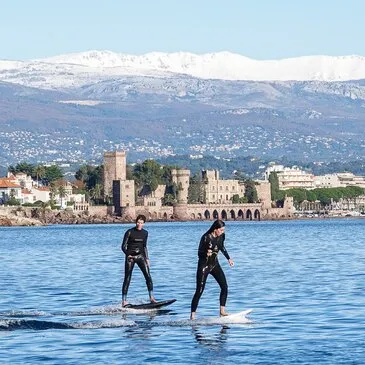 Initiation au Surf Electrique à Foil à Cannes