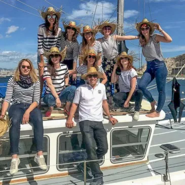 Journée en Catamaran dans les Calanques de Marseille