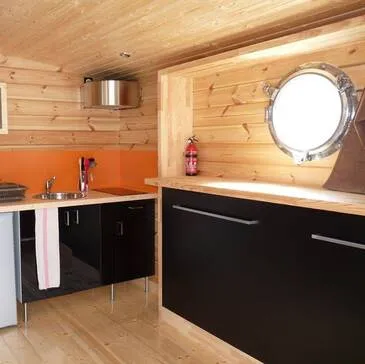 Nuit en Cabane Flottante au cœur du Bourbonnais