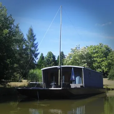 Nuit en Cabane Flottante dans le Limousin