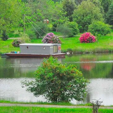 Nuit en Cabane Flottante dans le Limousin