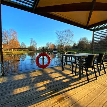 Nuit en Cabane sur l'eau en Baie de Somme