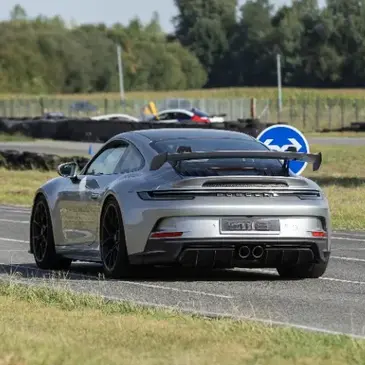 Pilotage pour Enfant en Porsche à Château-Gaillard
