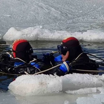 Baptême de Plongée sous Glace à La Quillane
