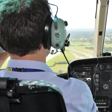 Vol d'Initiation au Pilotage d'Hélicoptère à Dinan
