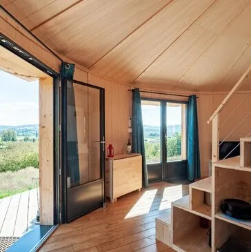 Nuit Insolite en Cabane avec Jacuzzi près de Sarlat
