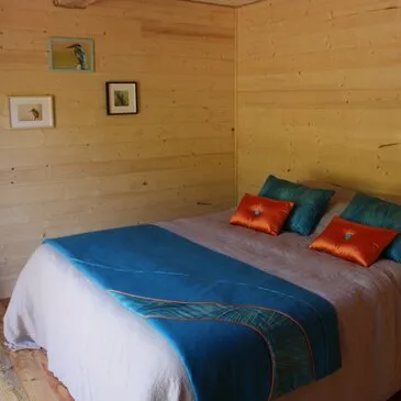 Cabane sur l'eau avec Spa près de Dijon