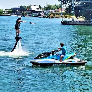 Initiation au Flyboard à Bruges