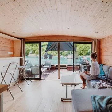 Nuit en Cabane sur l’Eau au Lac de Serre-Ponçon