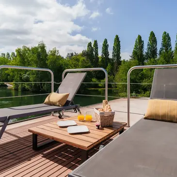 Nuit Insolite en House Boat près de Melun