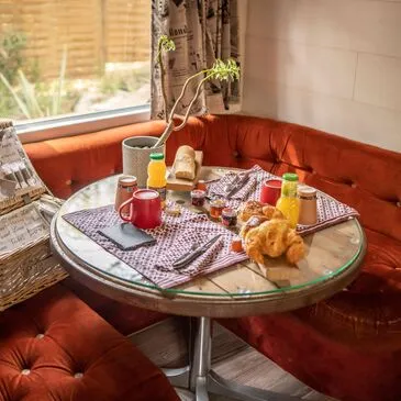 Nuit en Roulotte avec Jacuzzi privatif près d'Aix-en-Provence