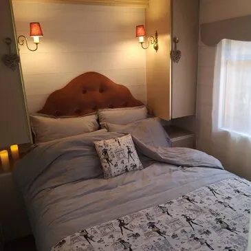 Nuit en Roulotte avec Jacuzzi privatif près d'Aix-en-Provence