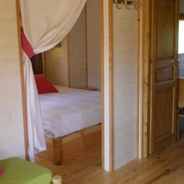 Nuit insolite en Cabane Familiale près de Bergerac