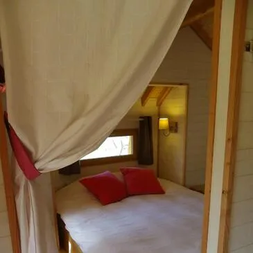 Nuit insolite en Cabane Familiale près de Bergerac