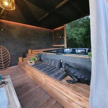 Nuit en Cabane sur Pilotis avec Spa près de Limoges