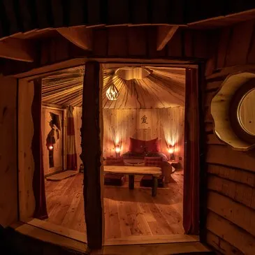 Nuit en Cabane dans les Arbres avec Spa près de Montpellier