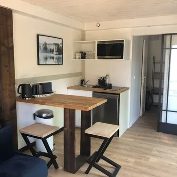 Nuit en Cabane sur l'Eau près de Fontainebleau