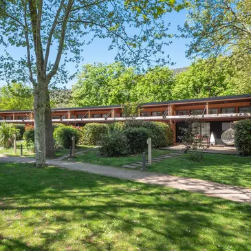 Week end Insolite en Ecogite avec Spa près de Millau