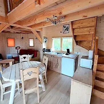 Nuit en Château dans les Arbres avec Spa près de Valence