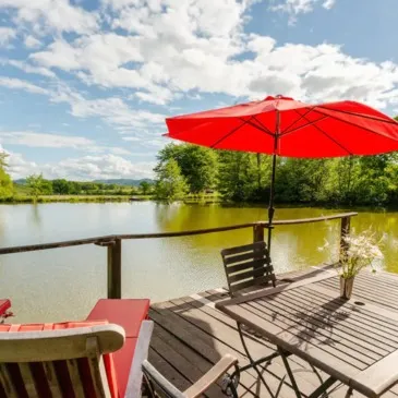 Nuit en Cabane sur L'Eau dans le Morvan