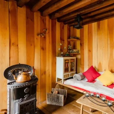 Nuit en Cabane sur L'Eau dans le Morvan