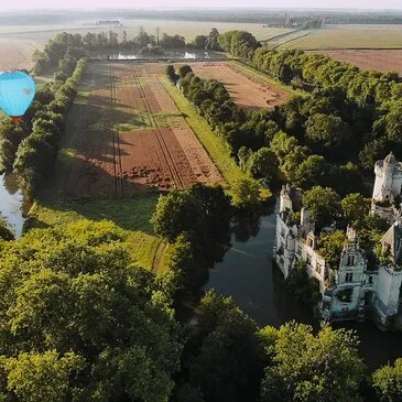 Vol en Montgolfière à Chinon - Survol de la Forteresse Royale