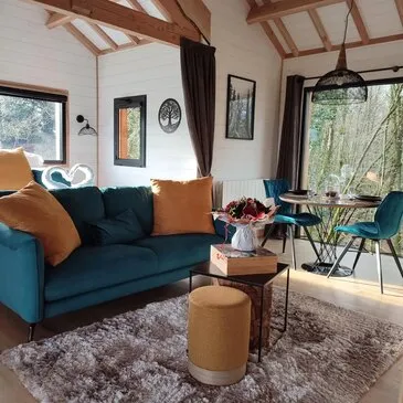 Nuit en Cabane Perchée avec Spa près de Loudéac