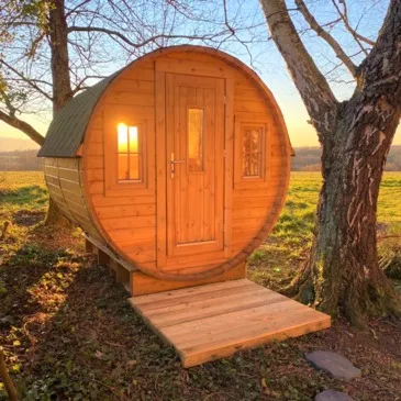 Nuit Insolite en Tonneau avec Spa Privatif près de Lourdes