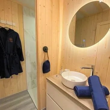 Nuit en Dôme Perché avec Jacuzzi près de Troyes